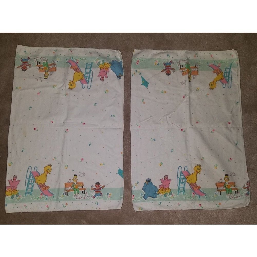 2 VTG Sesame Street Receiving Blanket Lot Lovey Park Slide Kite Bert Ernie Telly